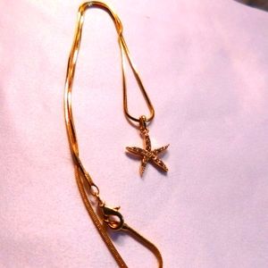 Vintage Starfish Charm Necklace Gold Toned with Rhinestones
